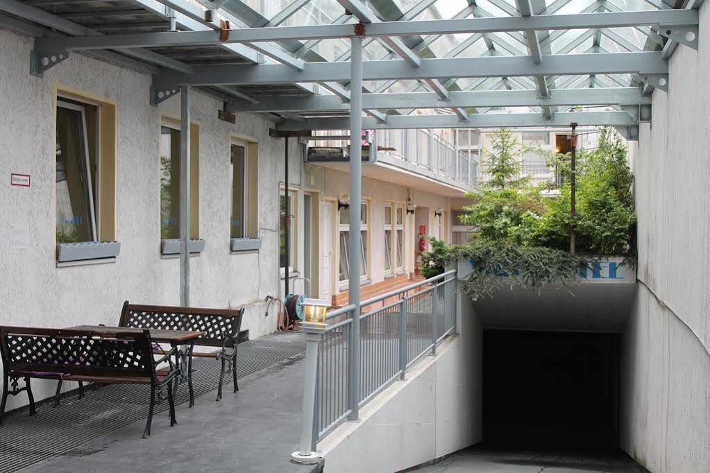 City Lounge Hotel Dusseldorf Exterior photo